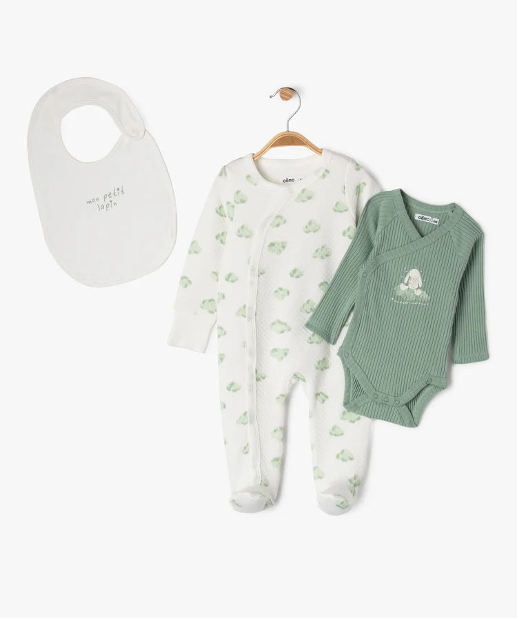 Kit naissance évolutif 3pièces: grenouillère(moufles intégrées), body ML et bavoir blanc et vert. GÉMO. Filou &  Loulou.  Dakar-Sénégal 