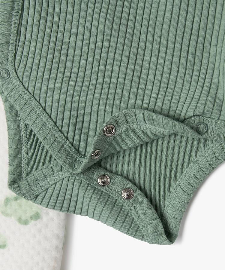 Kit naissance évolutif 3pièces: grenouillère(moufles intégrées), body ML et bavoir blanc et vert