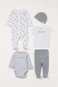 Kit Naissance, ensemble 5 pièces : Grenouillère, body ML, bonnet, T-shirt et pantalon à pieds